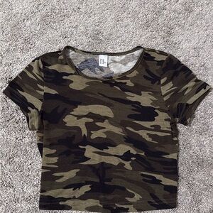 SHEIN Camouflage Print Crop Top